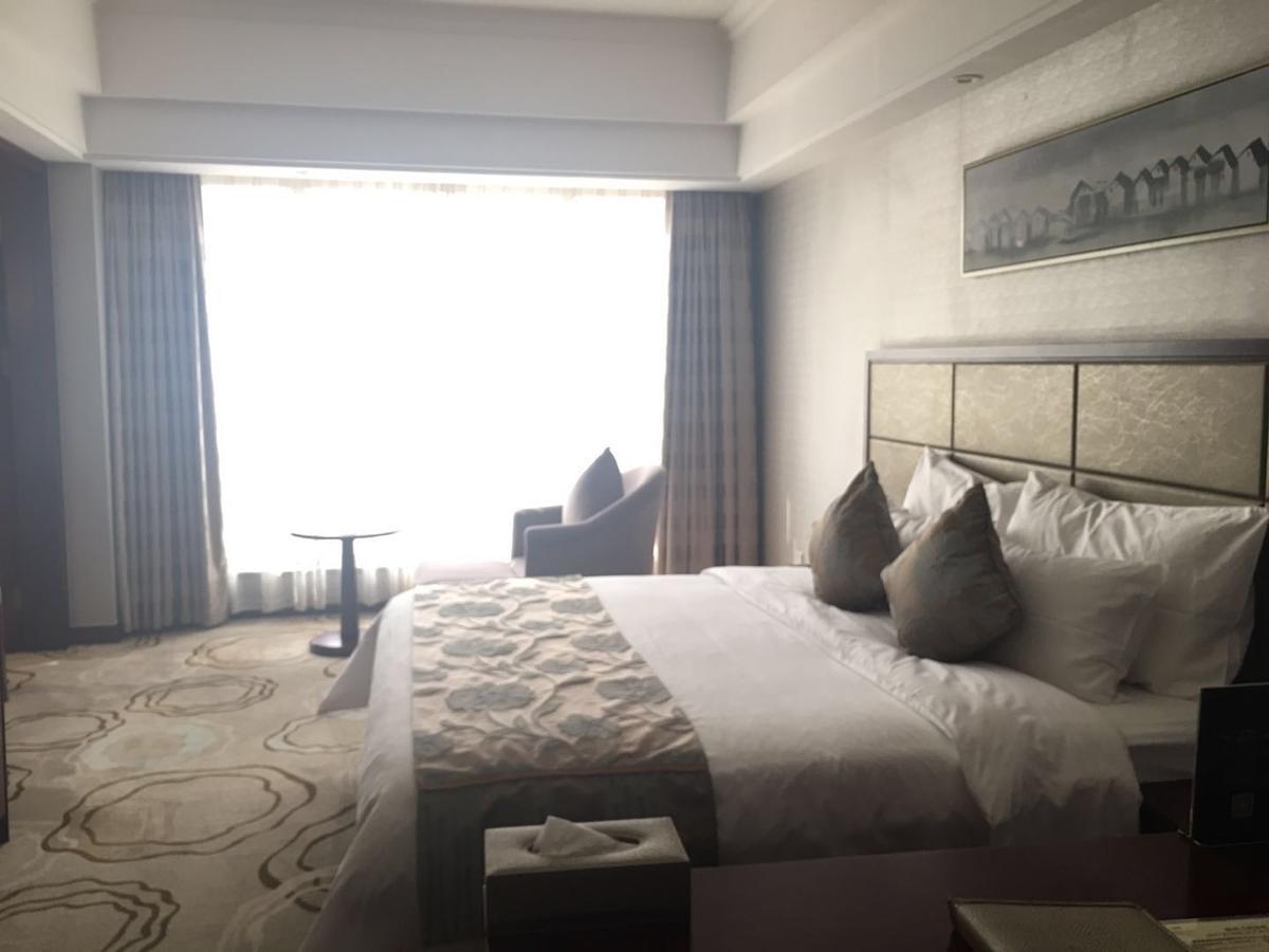 Manhatton Hotel ג'וחאי מראה חיצוני תמונה