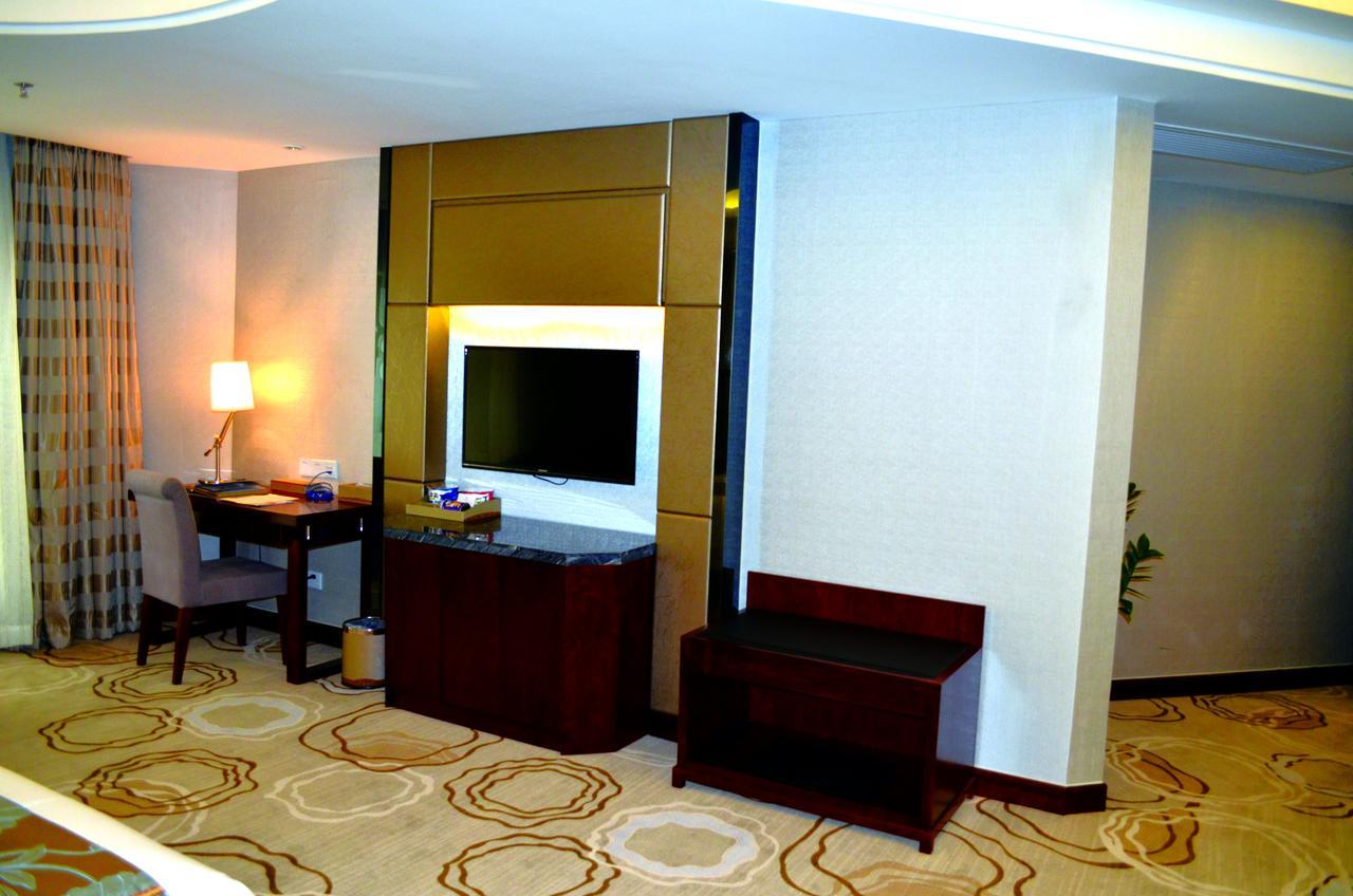 Manhatton Hotel ג'וחאי מראה חיצוני תמונה