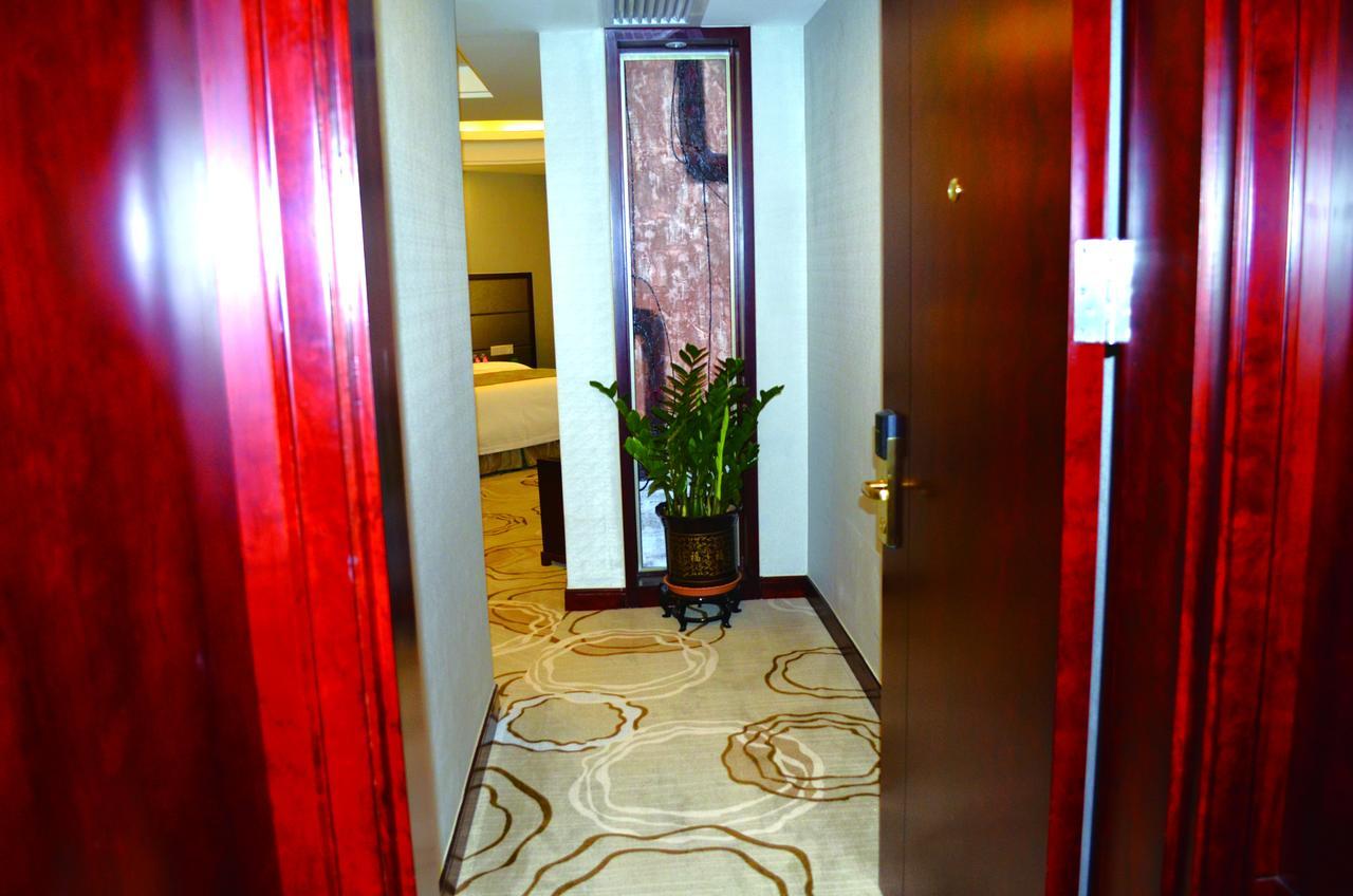 Manhatton Hotel ג'וחאי מראה חיצוני תמונה