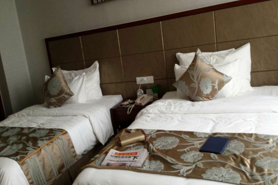 Manhatton Hotel ג'וחאי מראה חיצוני תמונה